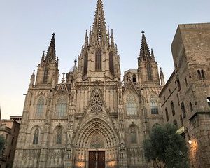 Gothic Quarter and Sagrada Familia Private Tour Skip the Line Tickets included