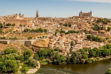 PRIVATE and Exclusive Half Day Tour to Toledo with Cathedral Tickets Included