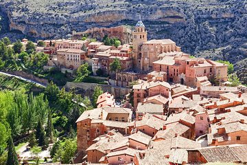 Private Day Trip to Albarracín from Valencia with a local