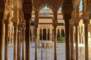 Private Tour to Granada from Seville: the Alhambra, the Generalife and the Albaicín