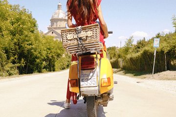 3-Hours Vespa Tour in the Tuscan Hills