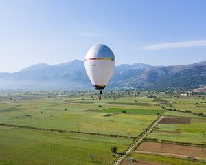 Crete: Hot air balloon ride in mini-group