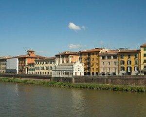 Full-Day Private Tour to Pisa and Lucca from La Spezia cruise port