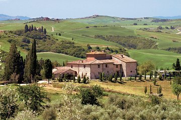 Real Estate Buyers Private Tour with Lunch & Wine Tasting in Tuscany