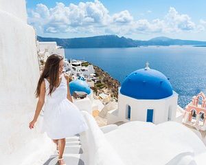 Santorini Private Photoshoot Tour by a Professional Photographer