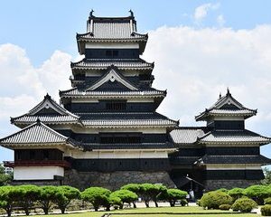 Highlights of Central Japan Tour: Matsumoto Castle & Kamikochi Alpine Valley